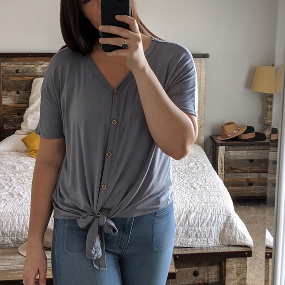 FINAL SALE 🆕🌿button DOWN TOP🌿 - Picture 6 of 8